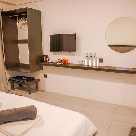 Nirili Villa ดิฟฟูชิ ภายนอก รูปภาพ