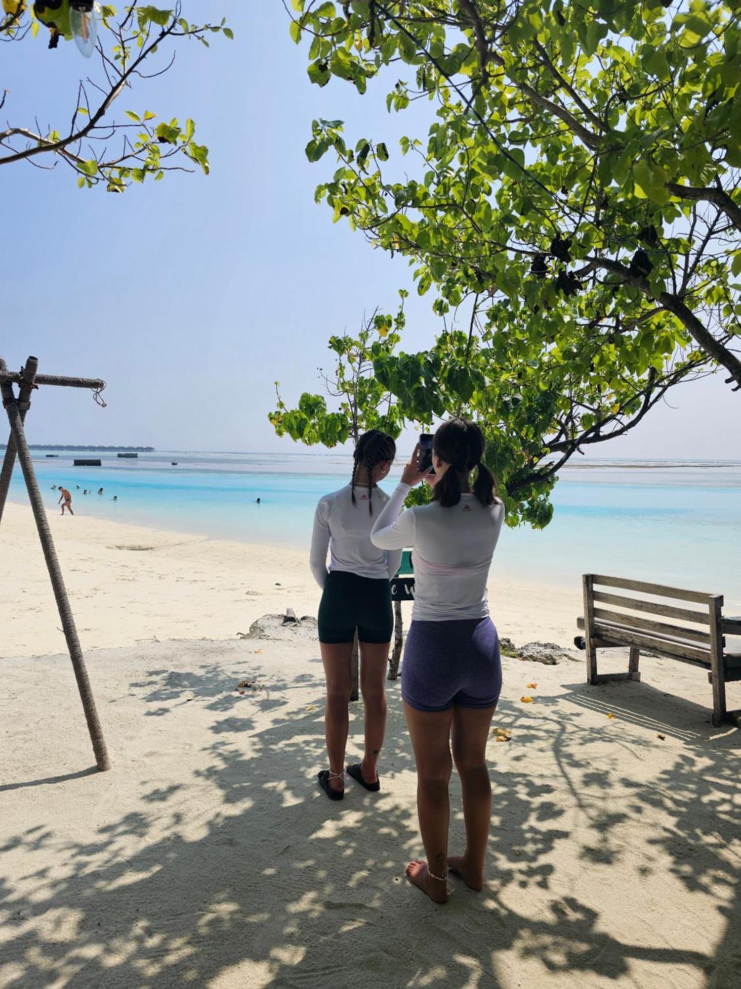 Nirili Villa ดิฟฟูชิ ภายนอก รูปภาพ